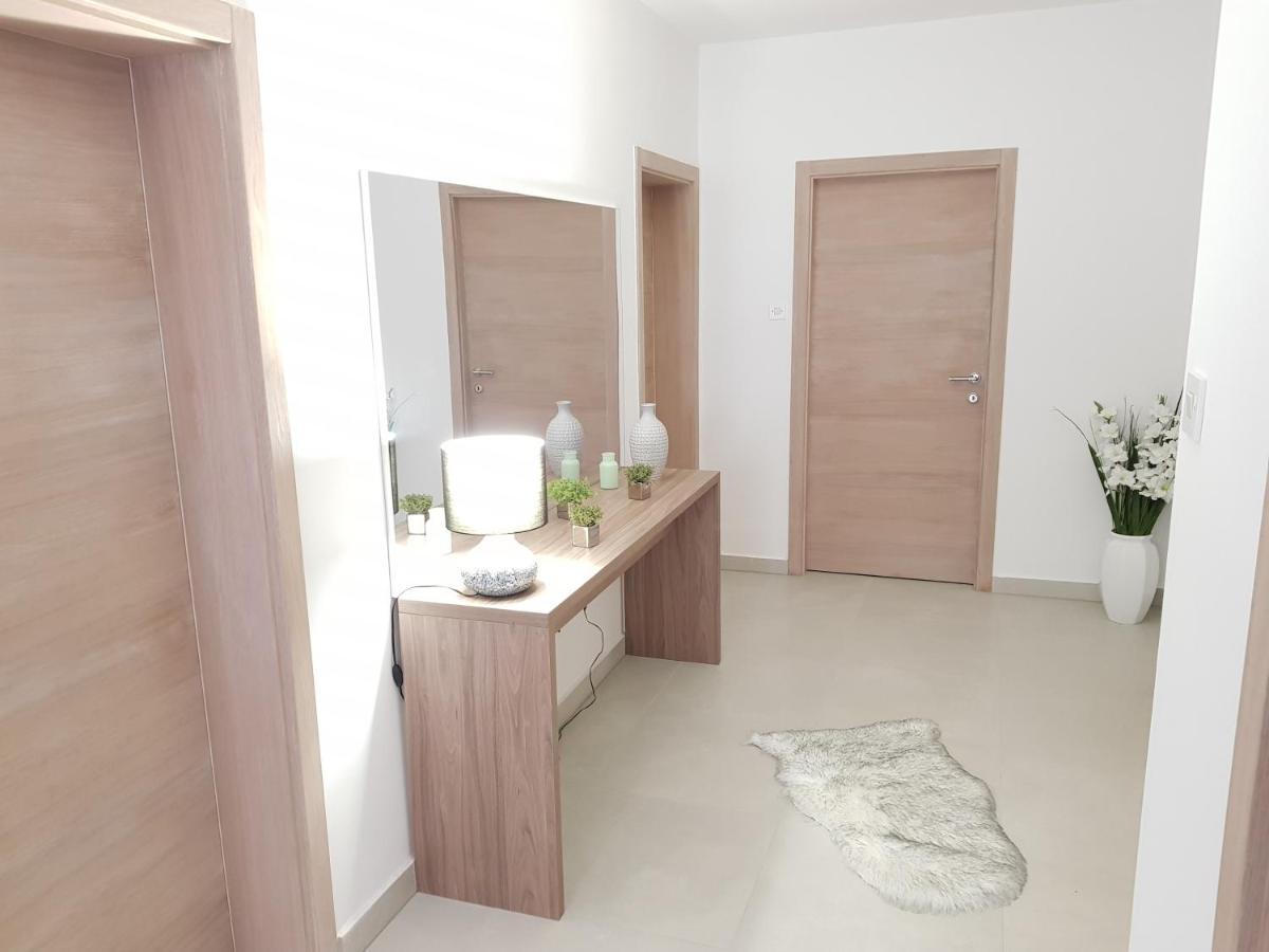 Apartmani Aria Rogoznica  Exterior photo